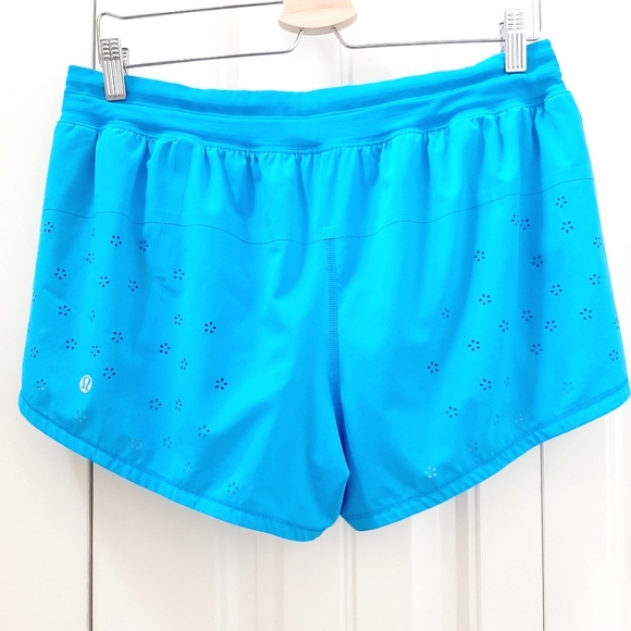Lululemon Run Breeze By Short Laser Cut - Picture 5 of 8